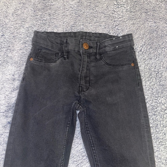 H&M Girls Skinny Fit Straight Leg Jeans - Picture 4 of 7